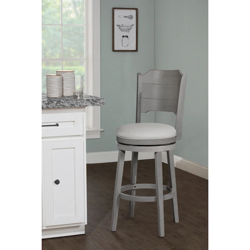Tabouret de bar pivotant en bois gris vieilli avec siège rembourré couleur brume