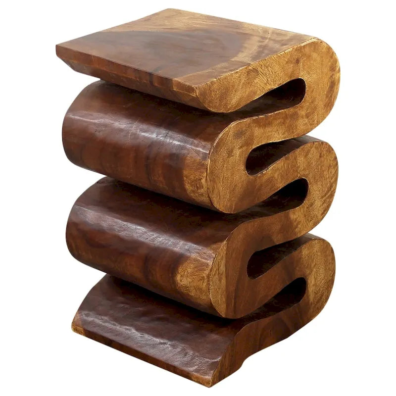 Table d'appoint sculptée à la main en bois massif ondulé, finition à l'huile de noyer