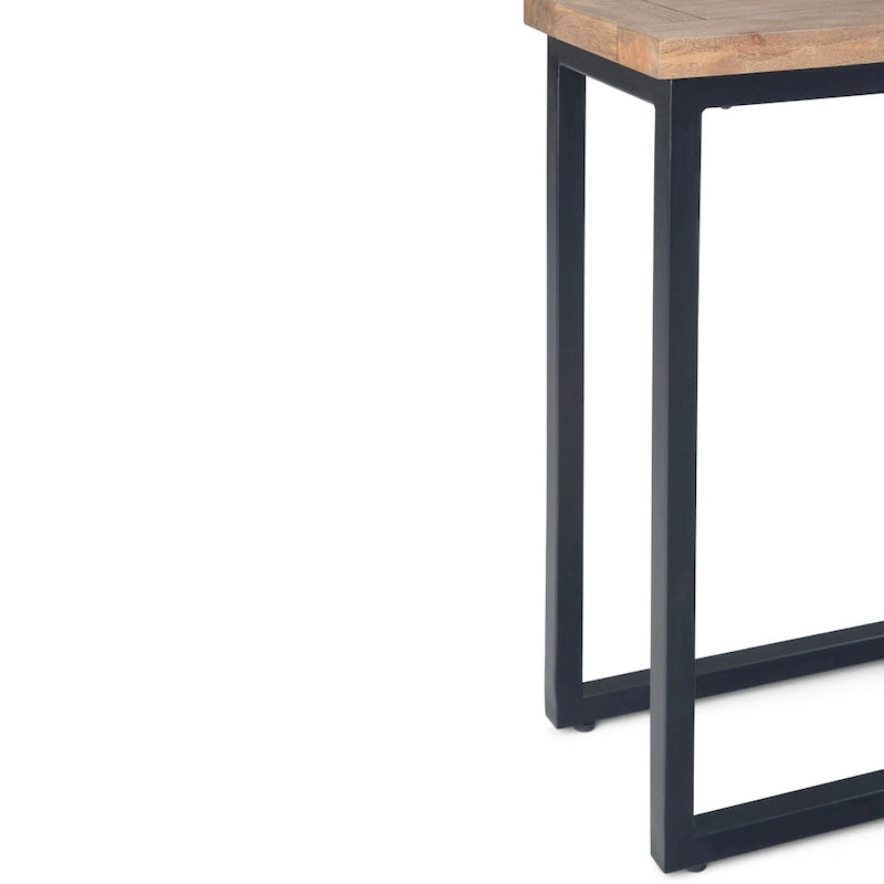 Table d'appoint industrielle en C avec piètement luge en métal et plateau en bois