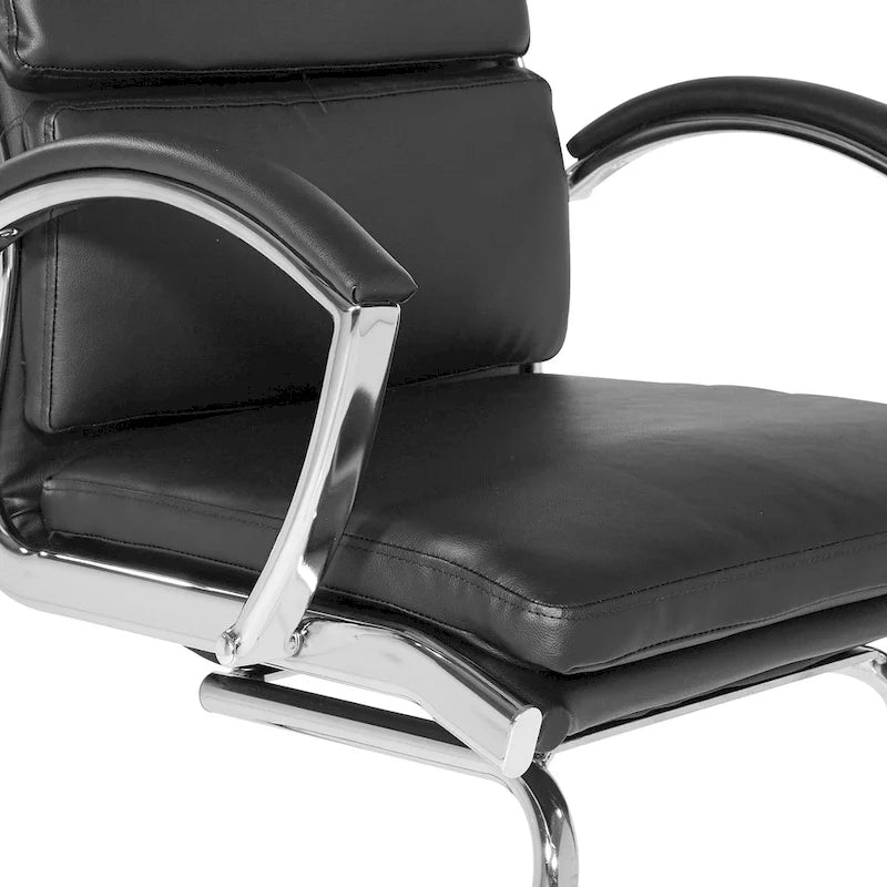 Fauteuil visiteur mi-dossier en similicuir avec accoudoirs rembourrés et piètement luge chromé