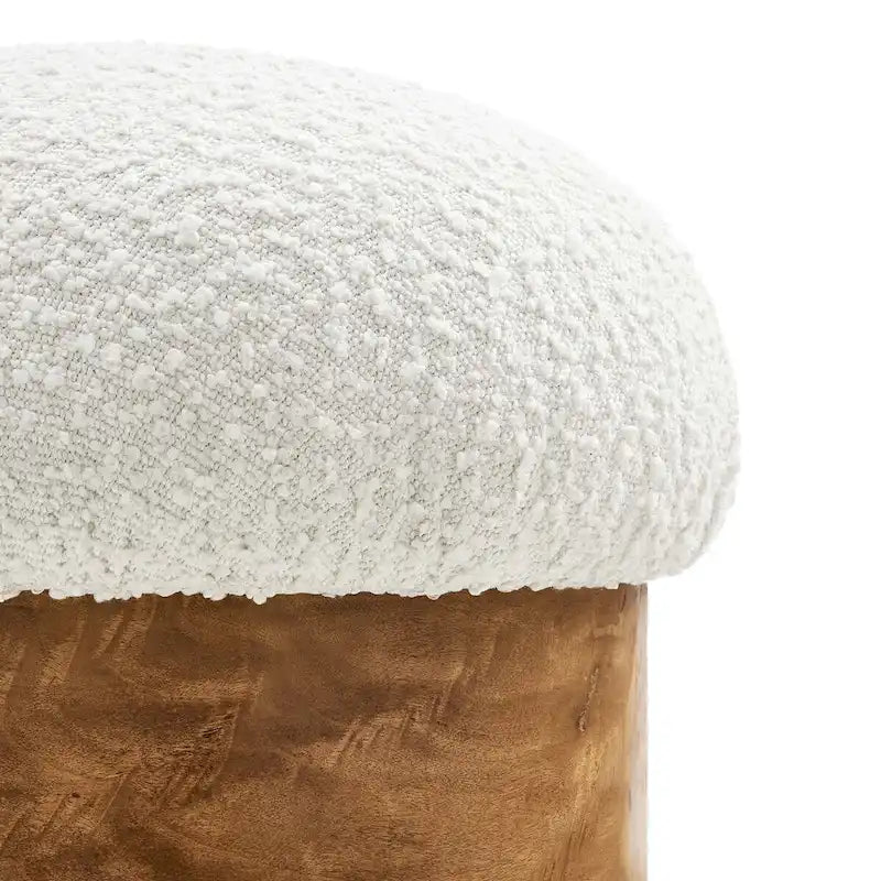 Pouf rond bouclé champignon ivoire, piètement en loupe de bois.