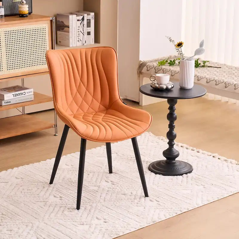 Chaise de salle à manger sans accoudoirs en cuir rembourré avec pieds en métal, style moderne du milieu du siècle