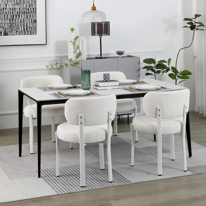 Chaise de salle à manger en bouclette rembourrée, dossier ouvert, pieds en métal blanc, noir