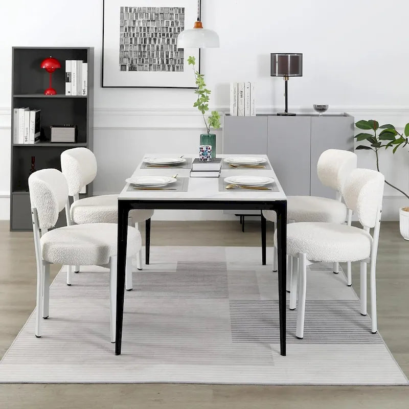 Chaise de salle à manger en bouclette rembourrée, dossier ouvert, pieds en métal blanc, noir